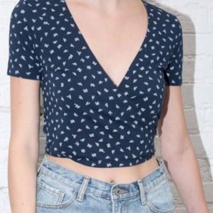 BRANDY ♡ MELVILLE WRAP SHIRT